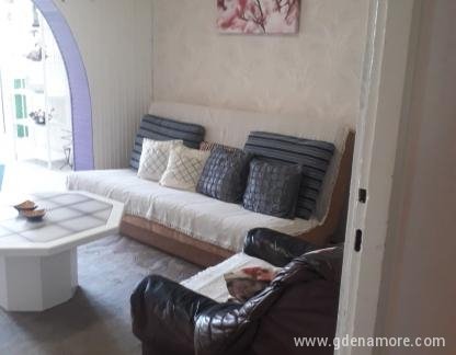 Apartment Dusanka 1, private accommodation in city Herceg Novi, Montenegro - 11111111